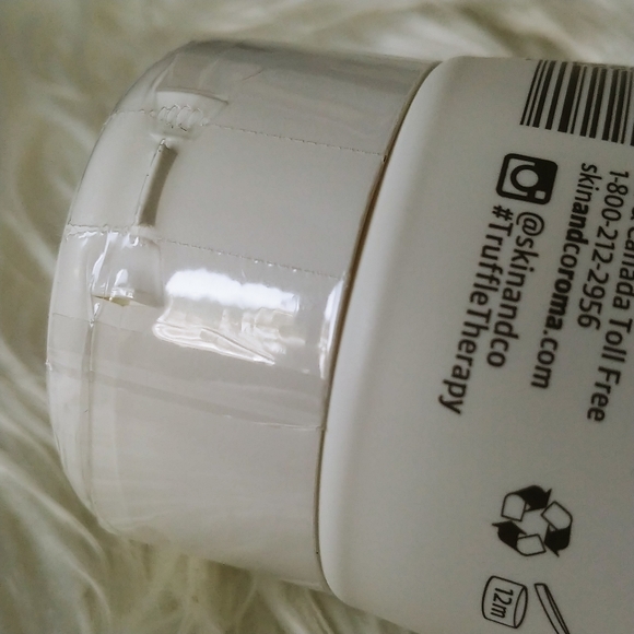 Skin & Co Truffle Therapy Exfoliating Face Gommage - Picture 12 of 14